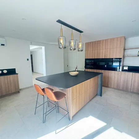 Superbe Aria Avec Piscine Chauffee Tatil Evi