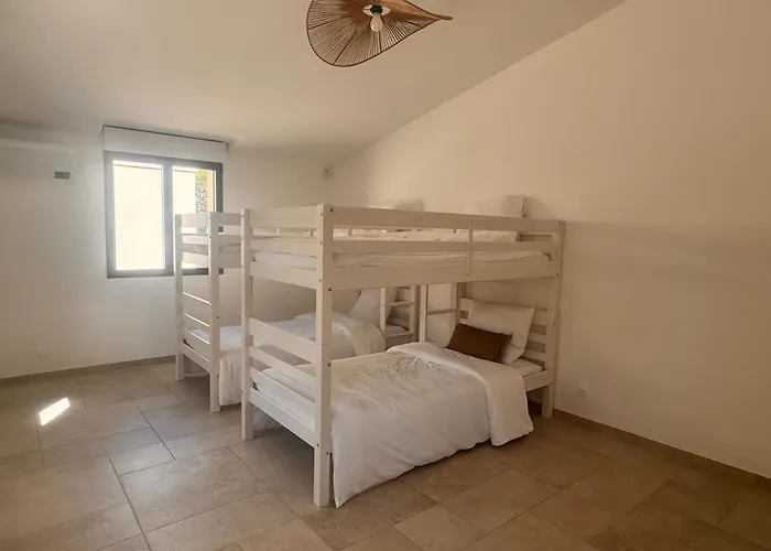 Superbe Aria Avec Piscine Chauffee