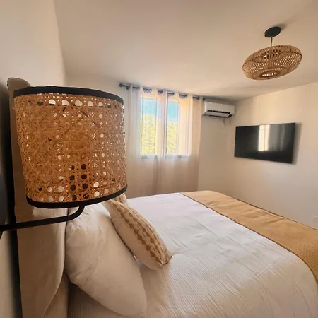 Superbe Aria Avec Piscine Chauffee