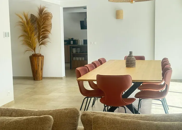 Superbe Aria Avec Piscine Chauffee