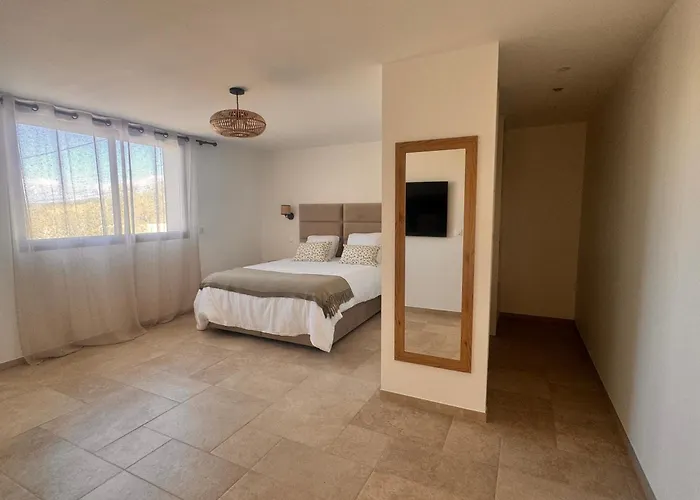 Superbe Aria Avec Piscine Chauffee 度假居 *