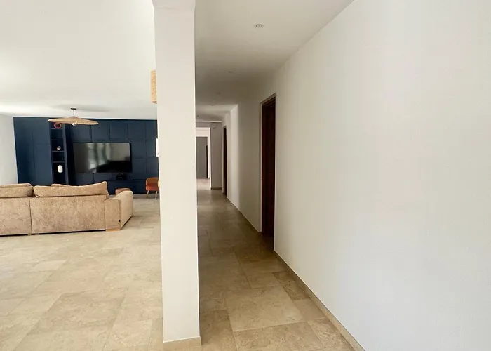 בית נופש Superbe Aria Avec Piscine Chauffee