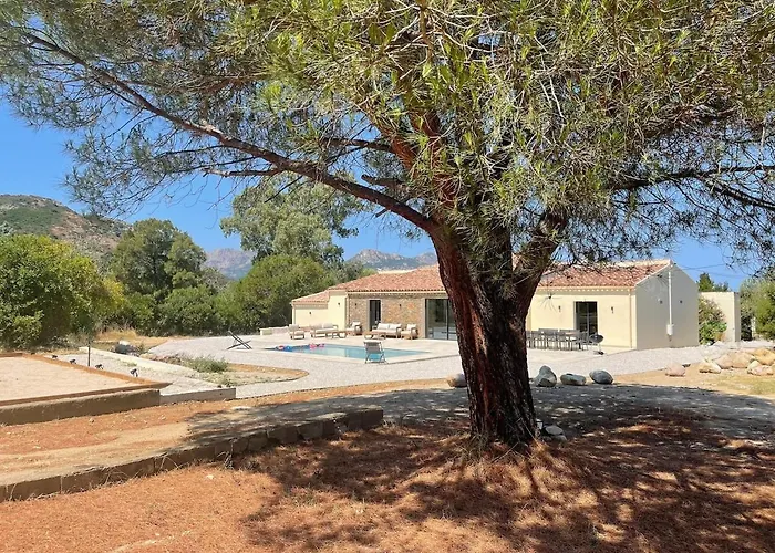 בית נופש Superbe Aria Avec Piscine Chauffee *